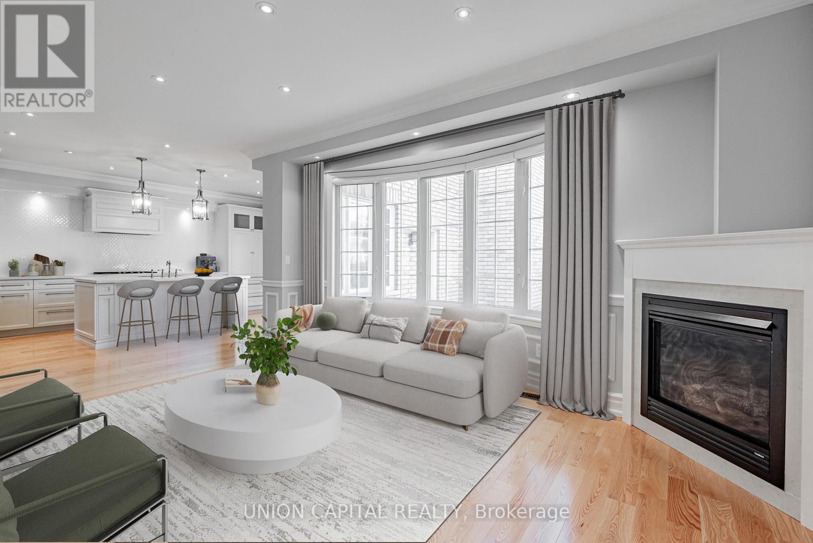 Photo 6 of 100 Albert Lewis Street, Markham ON