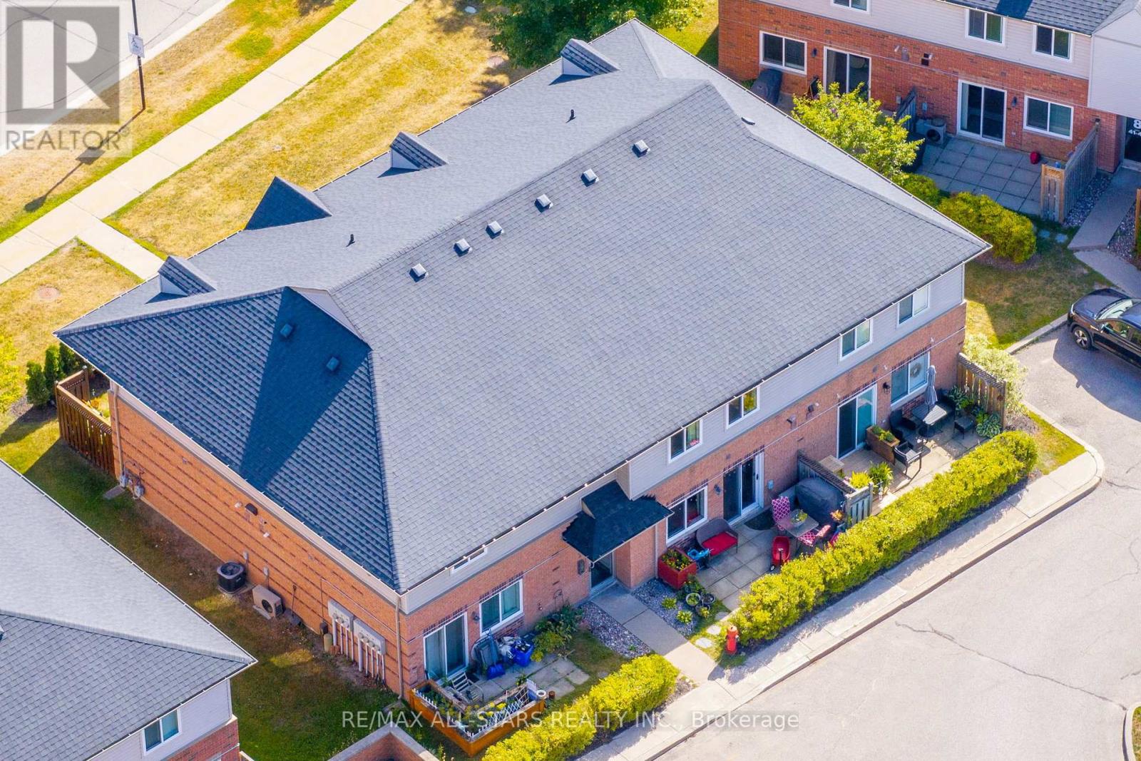 Photo 20 of 36 1 Testa Road, Uxbridge ON