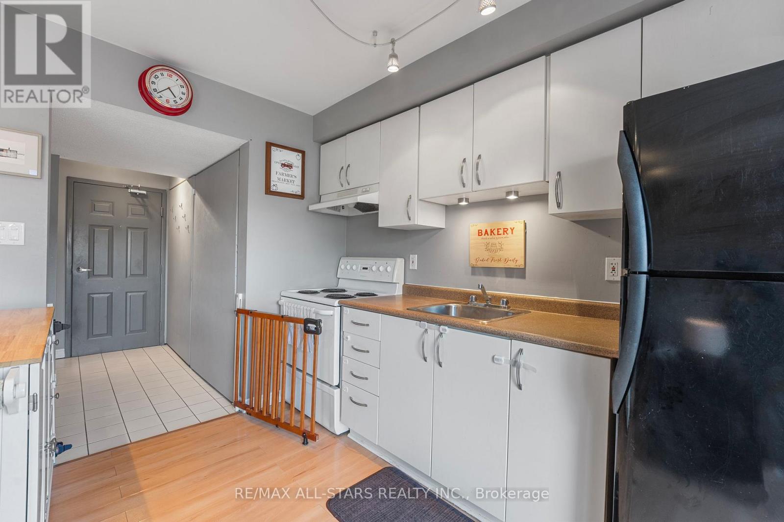 Photo 6 of 36 1 Testa Road, Uxbridge ON