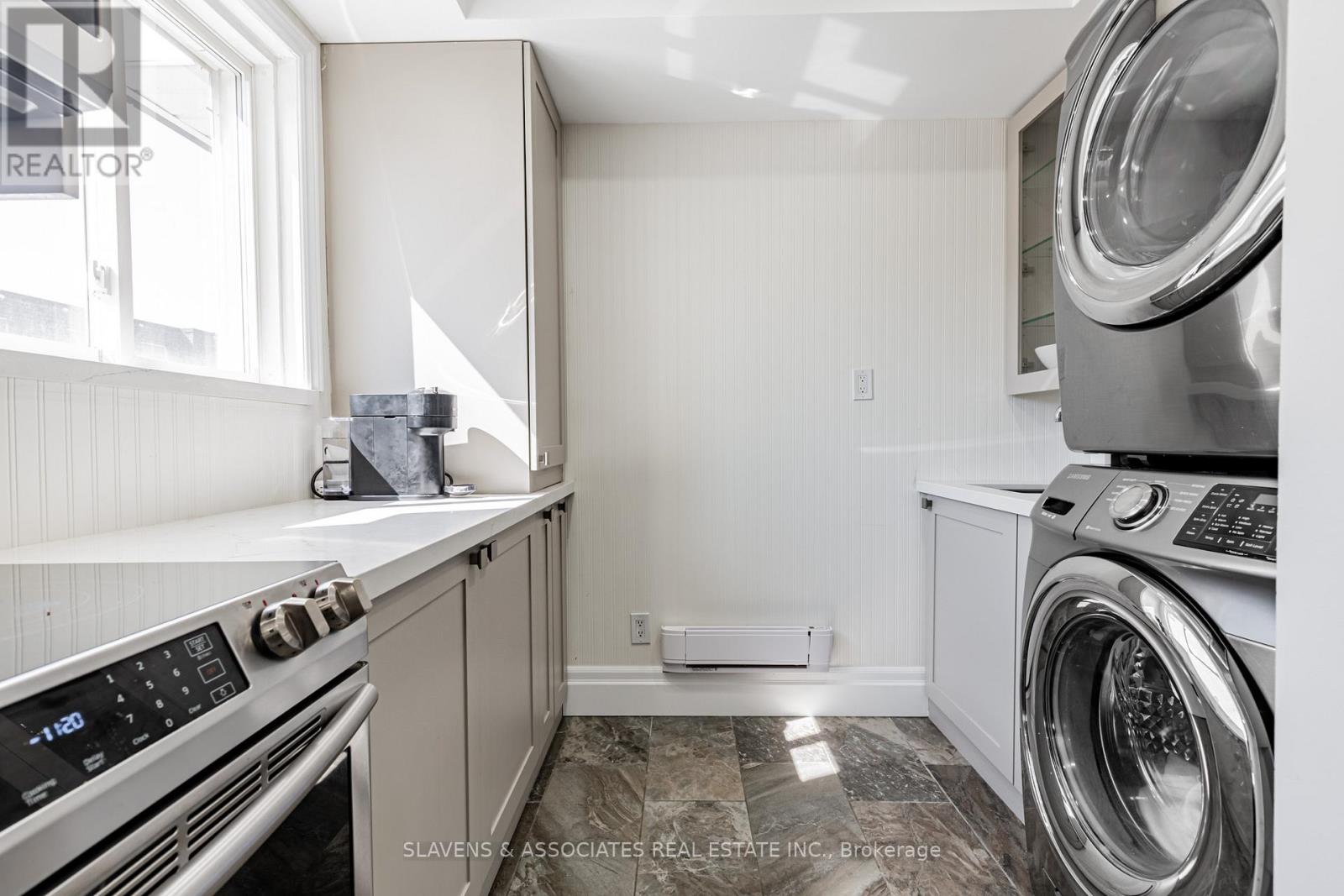 Photo 12 of 54 141 Clark Avenue, Markham ON