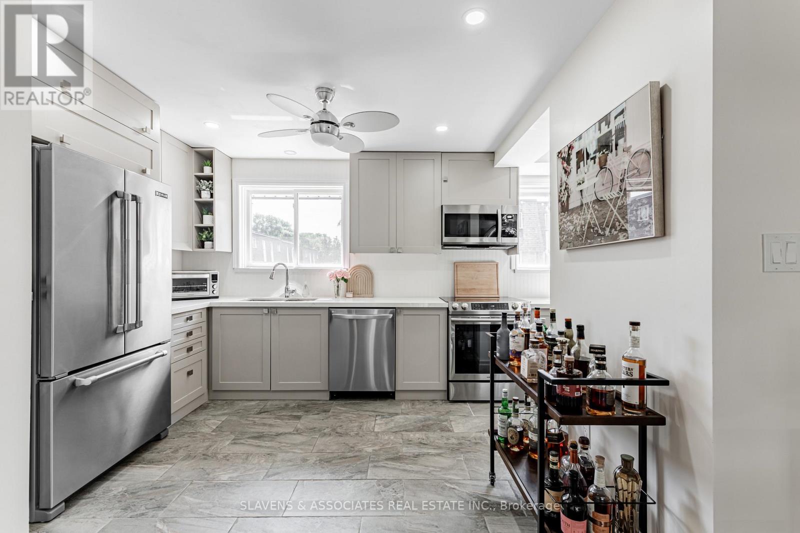 Photo 15 of 54 141 Clark Avenue, Markham ON