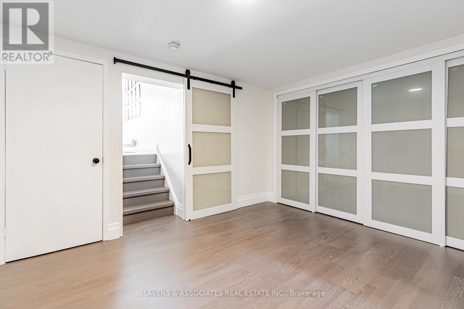 Photo 23 of 54 141 Clark Avenue, Markham ON