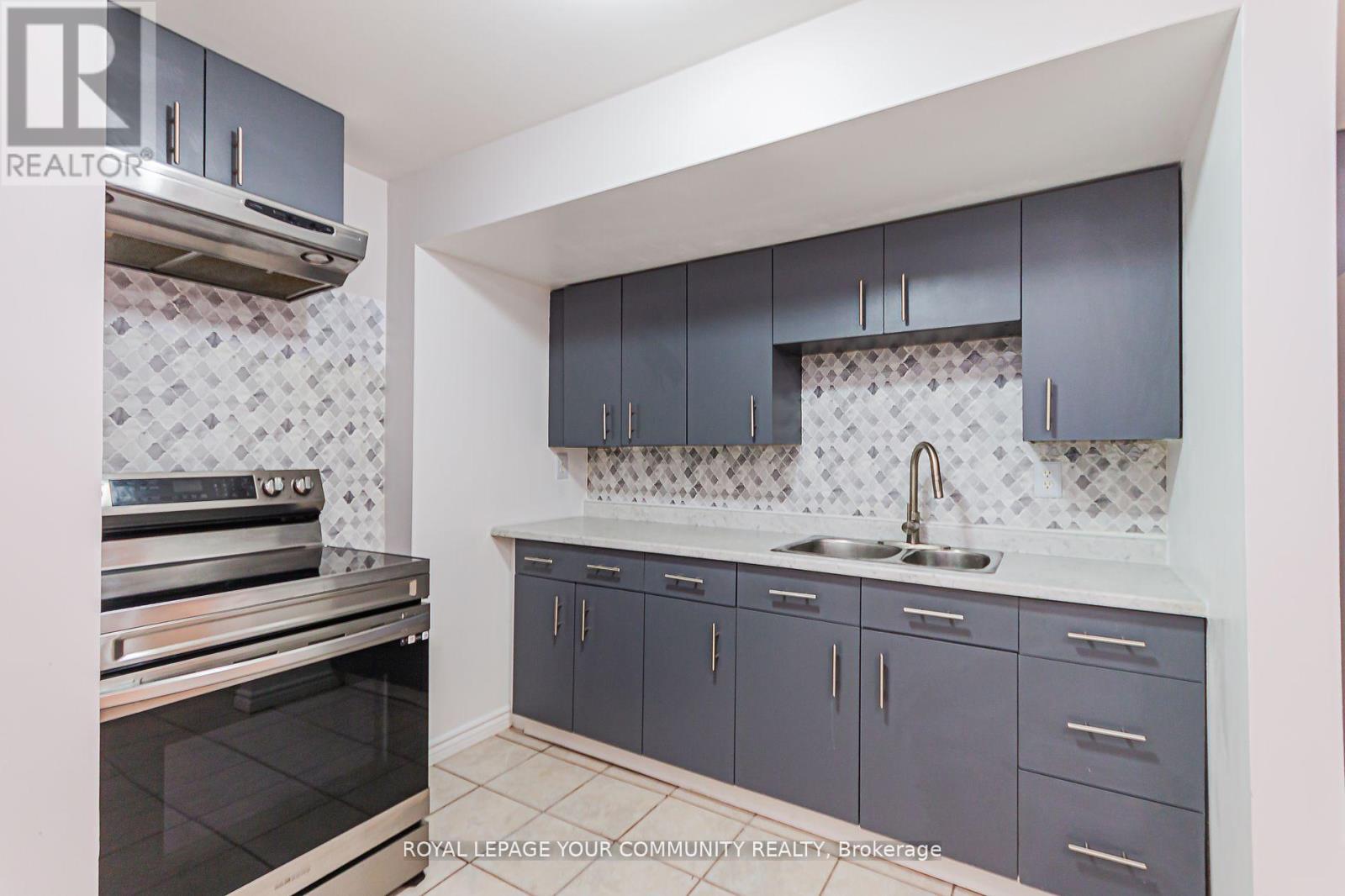 Photo 11 of Basement 6 Round Hill Court S, Markham ON