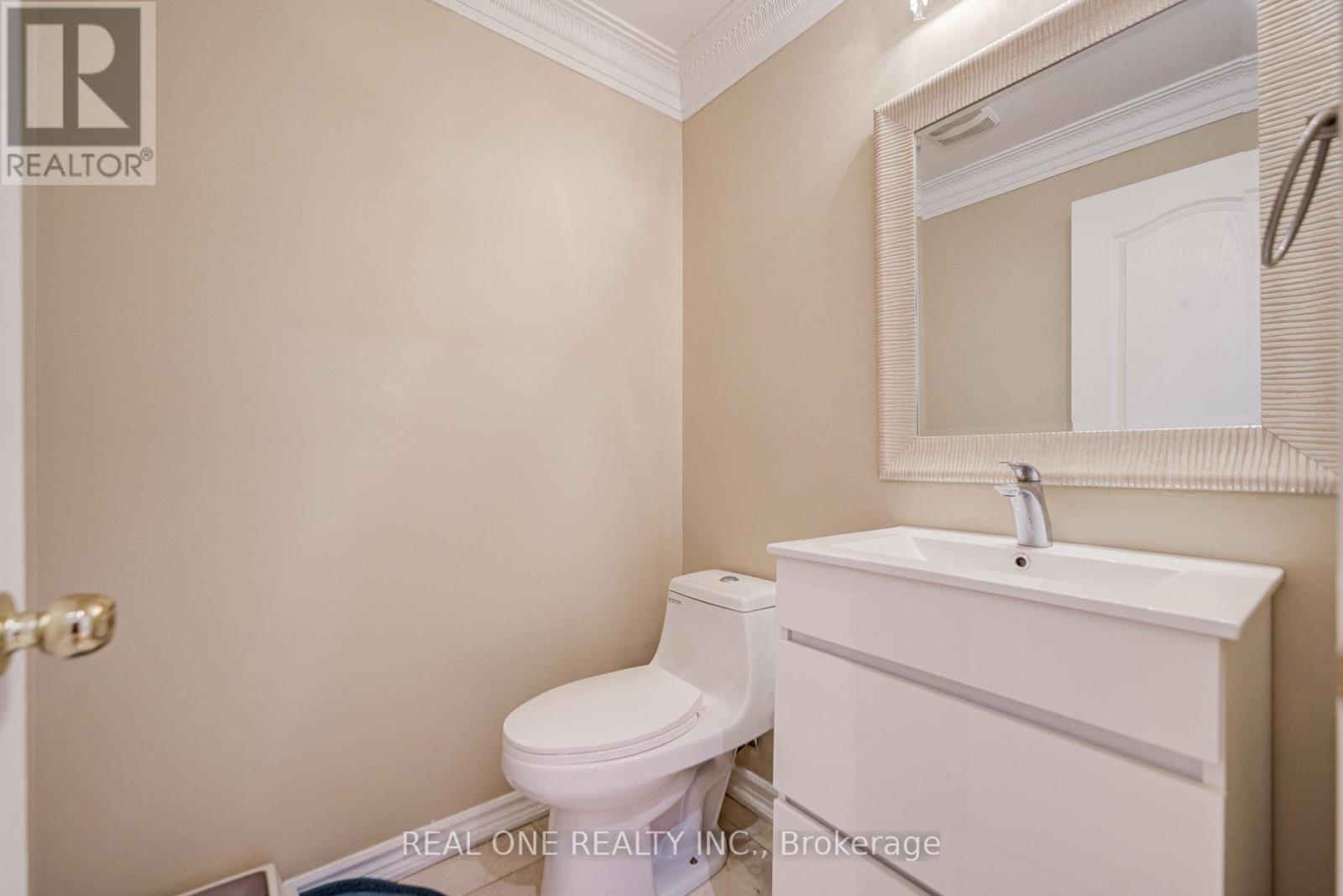 Photo 16 of 9 Ruskov Lane, Markham ON