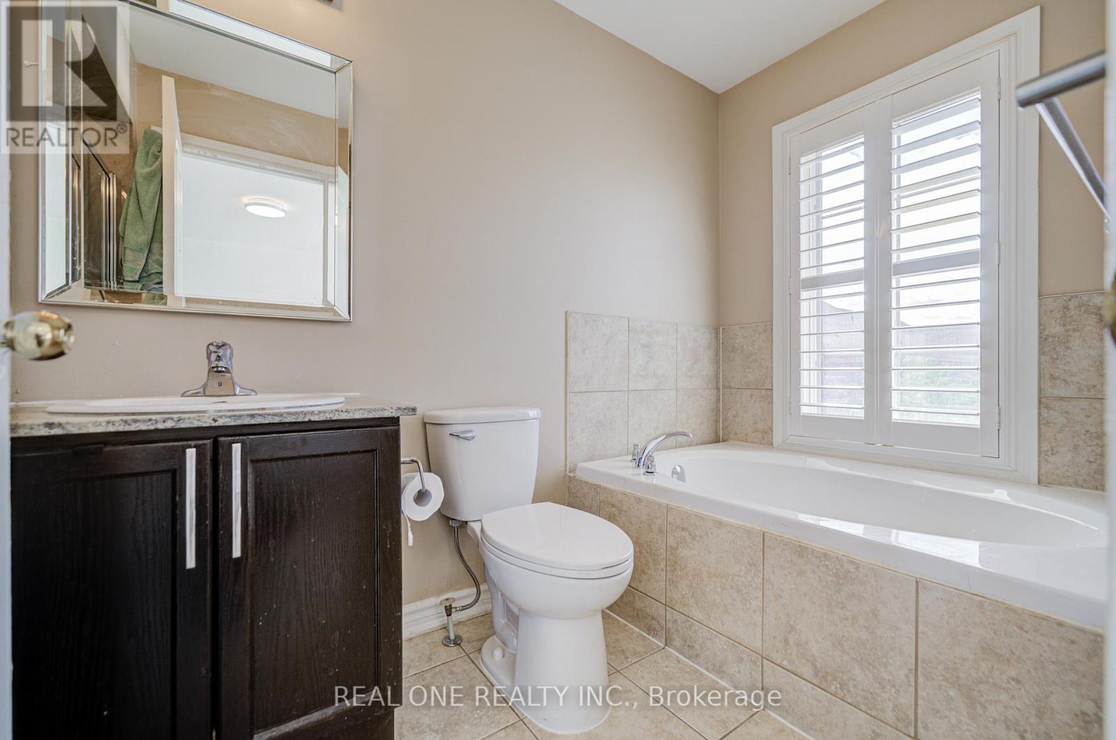 Photo 20 of 9 Ruskov Lane, Markham ON