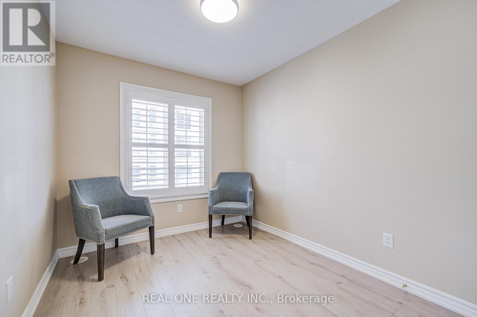 Photo 25 of 9 Ruskov Lane, Markham ON