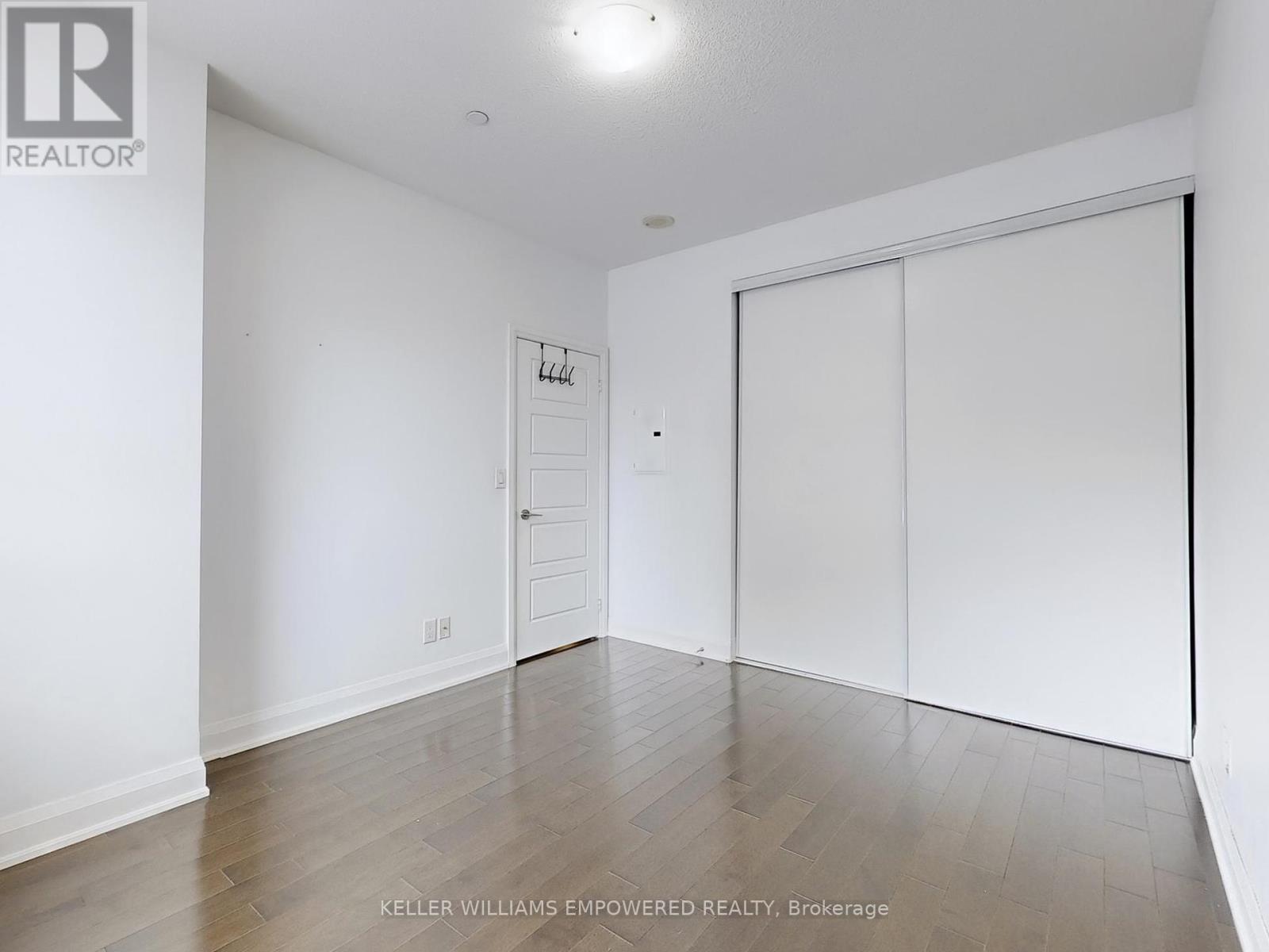 Photo 13 of 115 8228 Birchmount Road, Markham ON