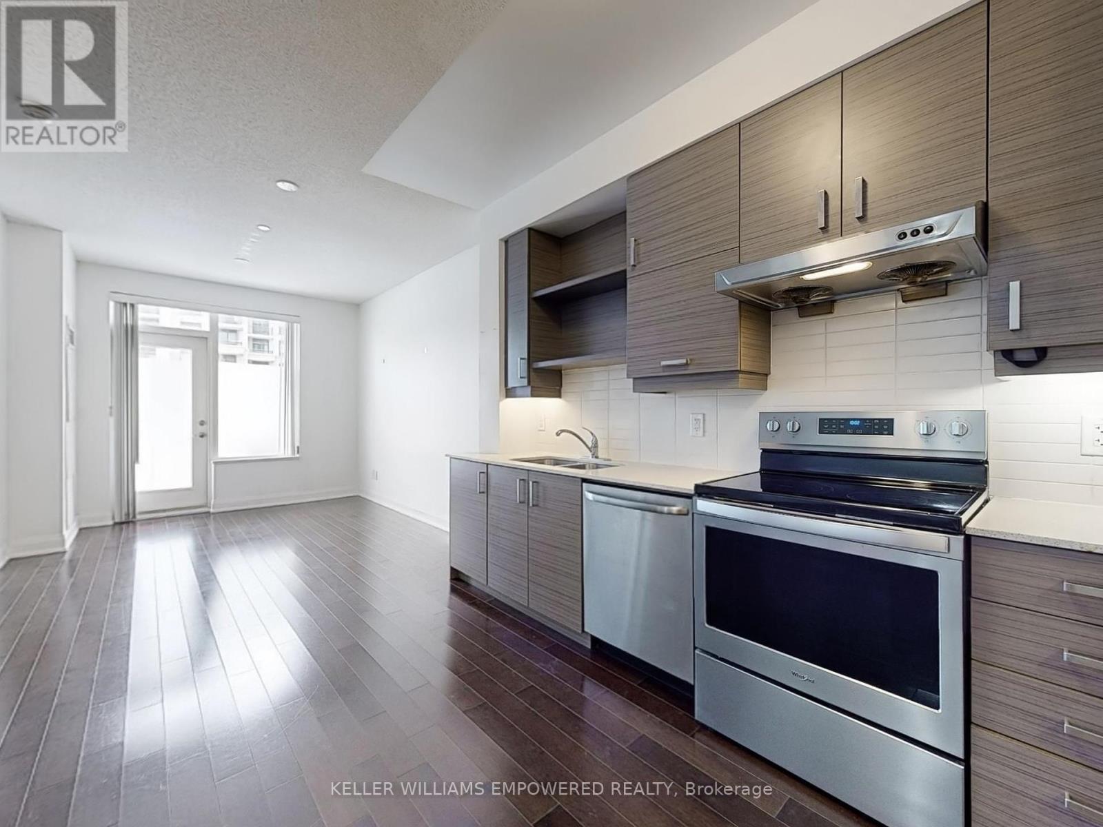 Photo 7 of 115 8228 Birchmount Road, Markham ON