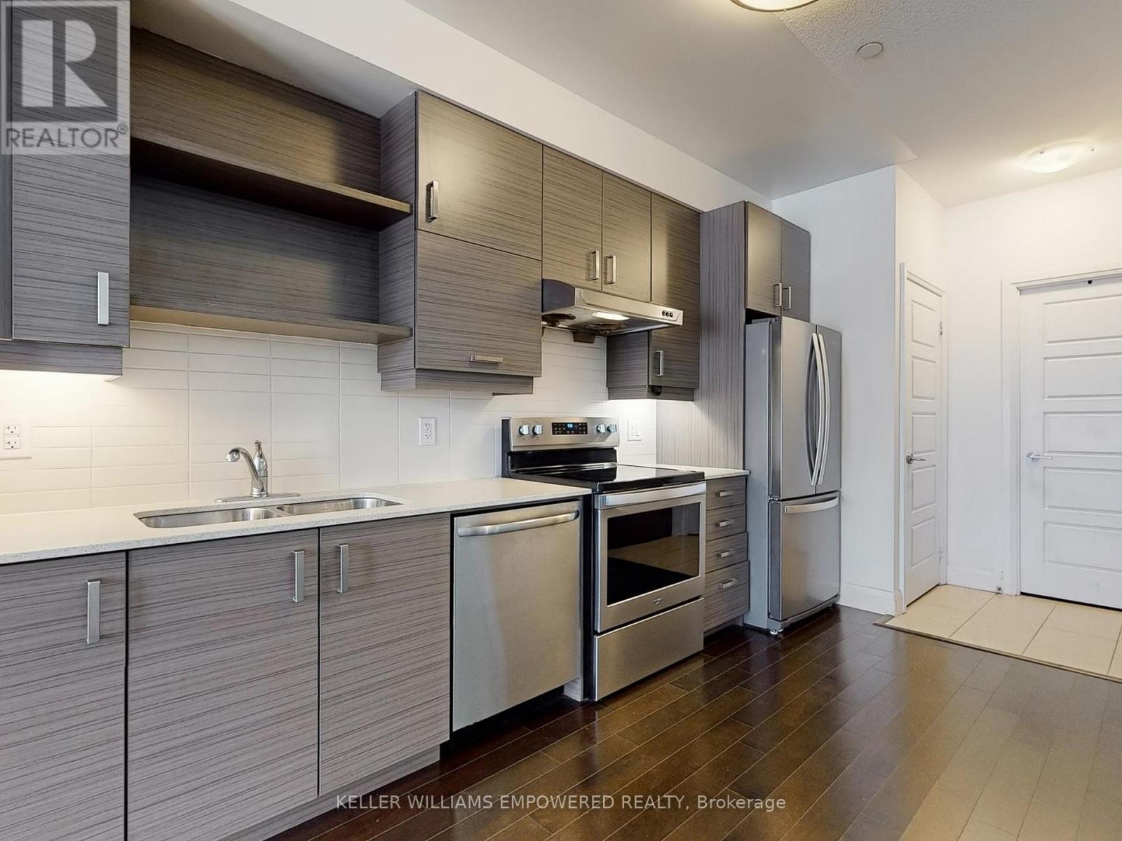 Photo 8 of 115 8228 Birchmount Road, Markham ON