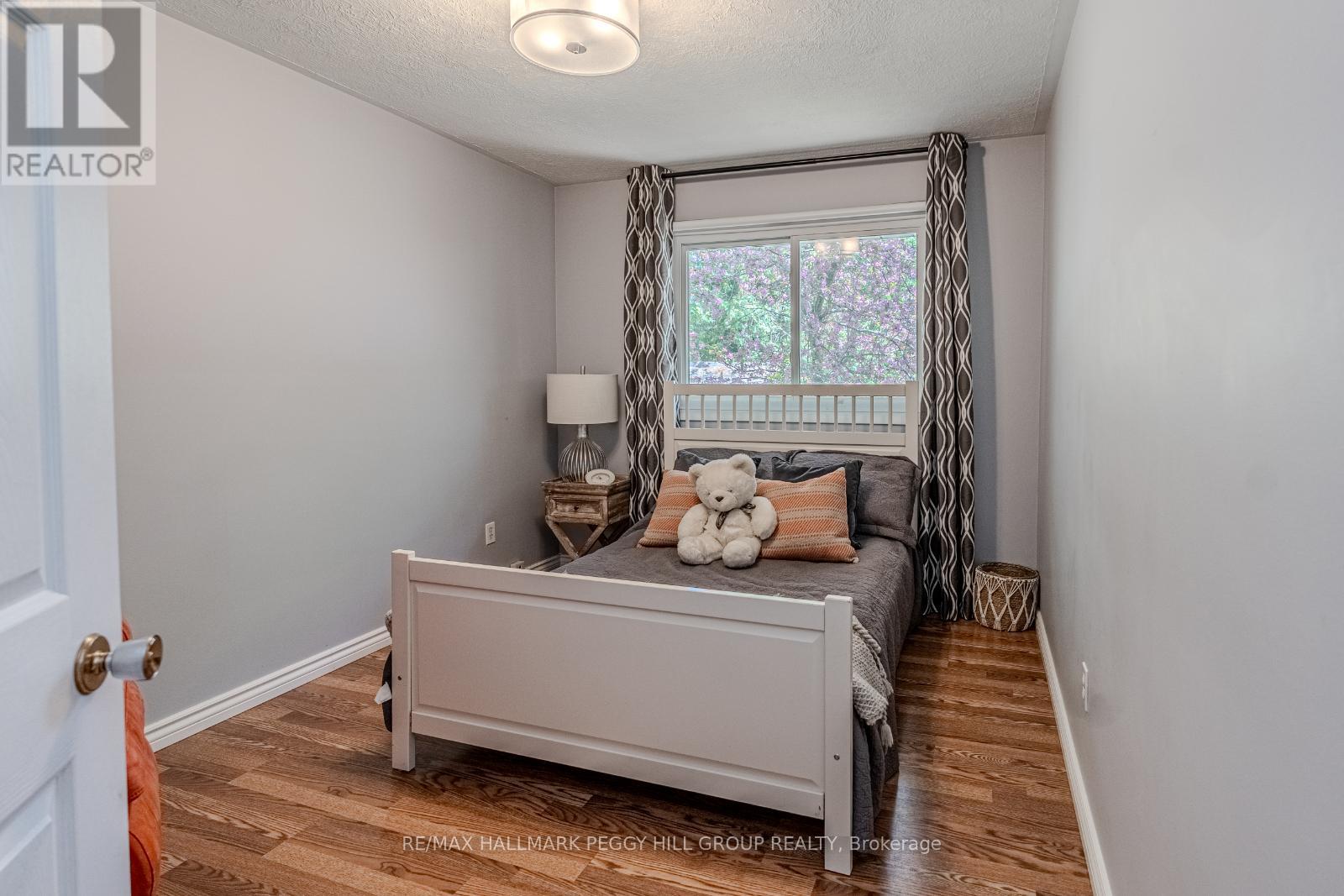 Photo 11 of 1105 St Vincent Street, Springwater ON