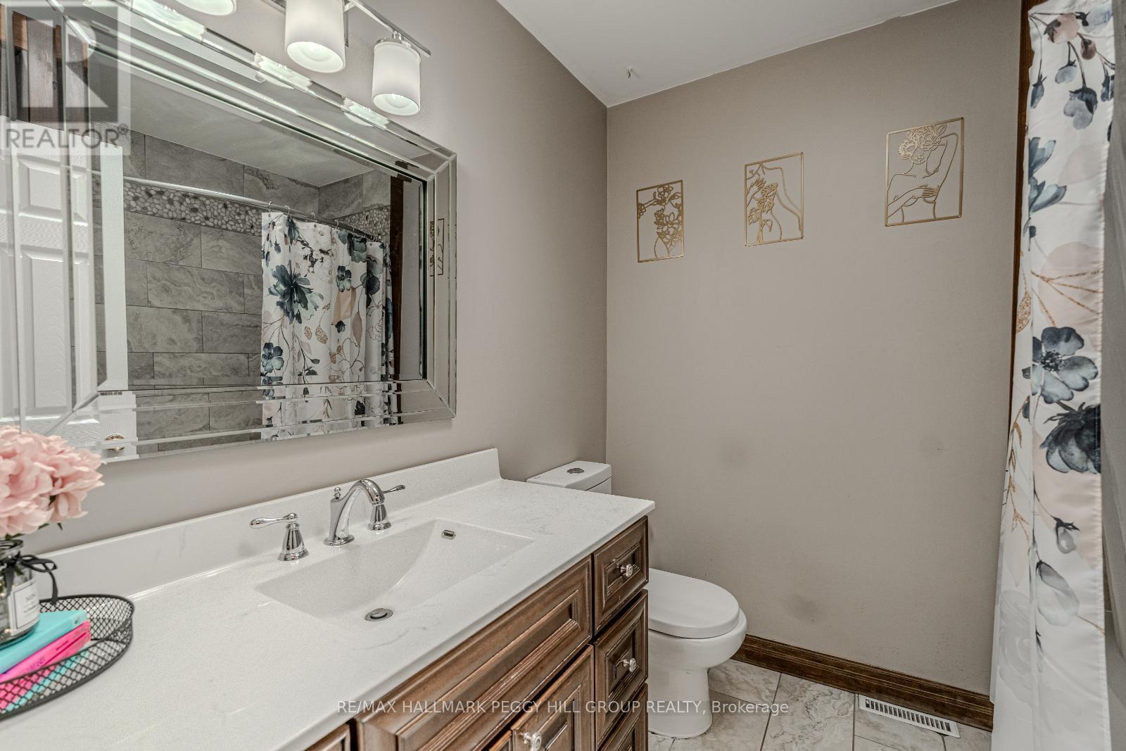 Photo 13 of 1105 St Vincent Street, Springwater ON
