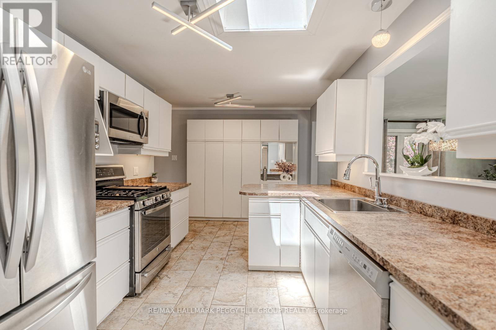 Photo 3 of 1105 St Vincent Street, Springwater ON