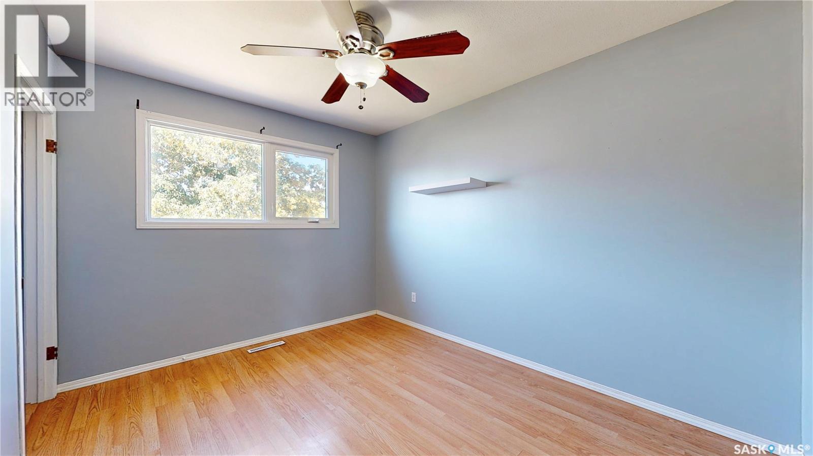 Photo 17 of 2070 Lindsay Street, Regina SK