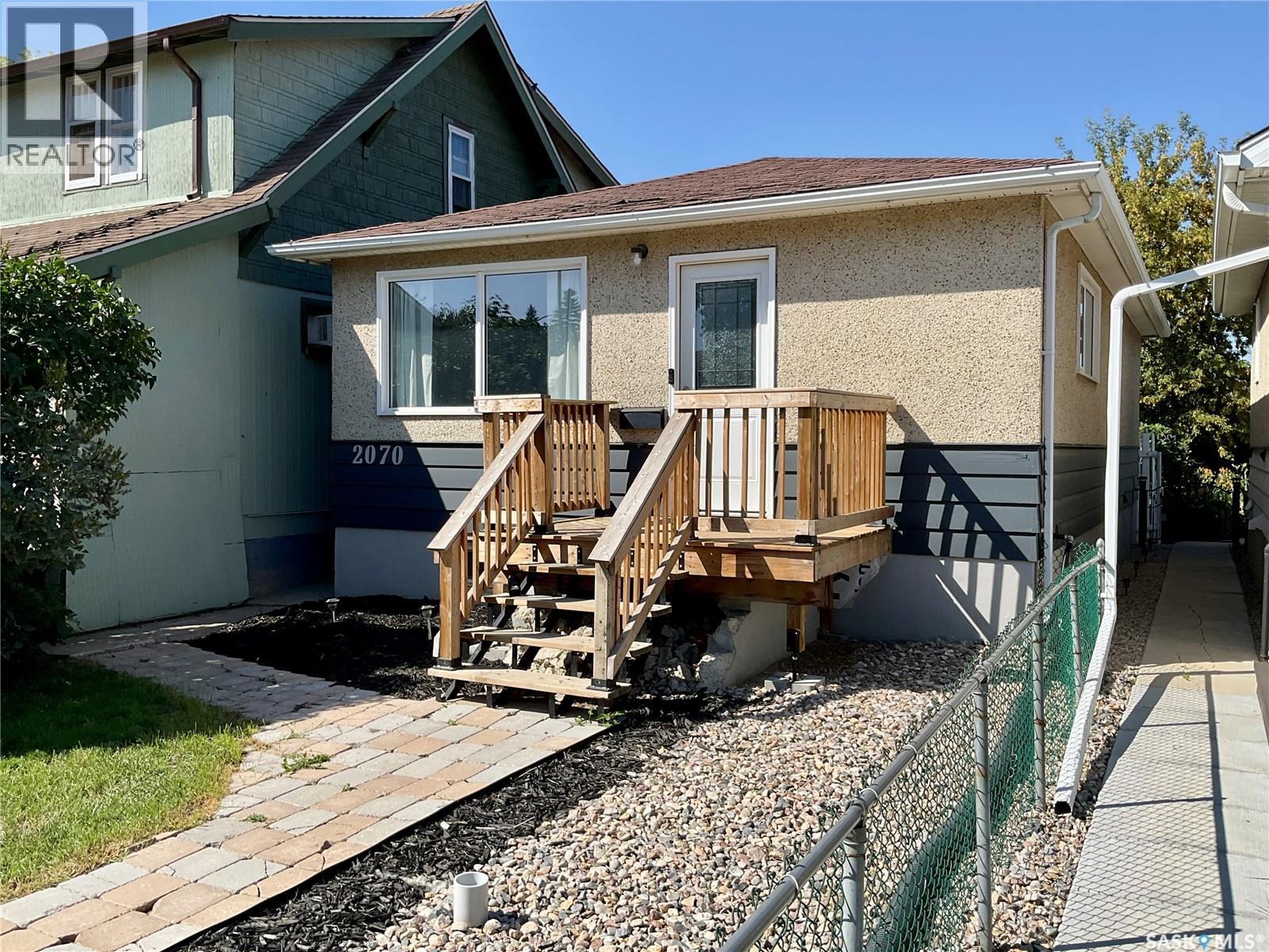Photo 2 of 2070 Lindsay Street, Regina SK