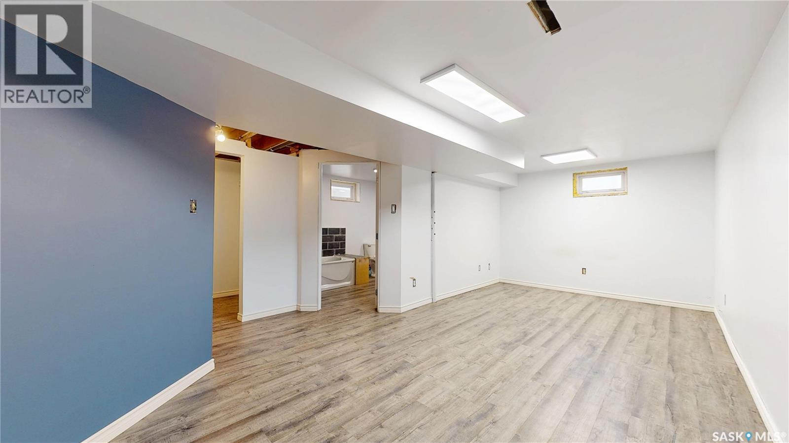 Photo 31 of 2070 Lindsay Street, Regina SK