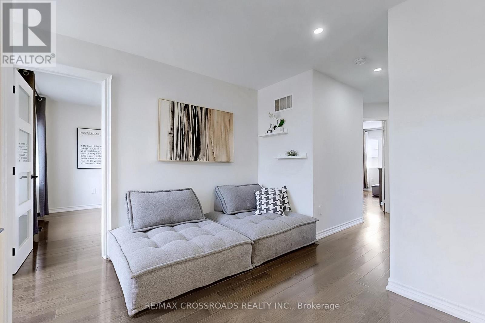 Photo 17 of 4262 Vivaldi Road, Burlington ON