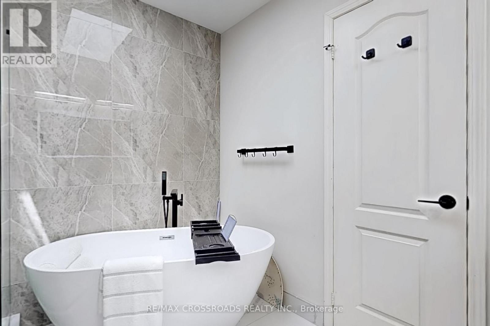Photo 23 of 4262 Vivaldi Road, Burlington ON