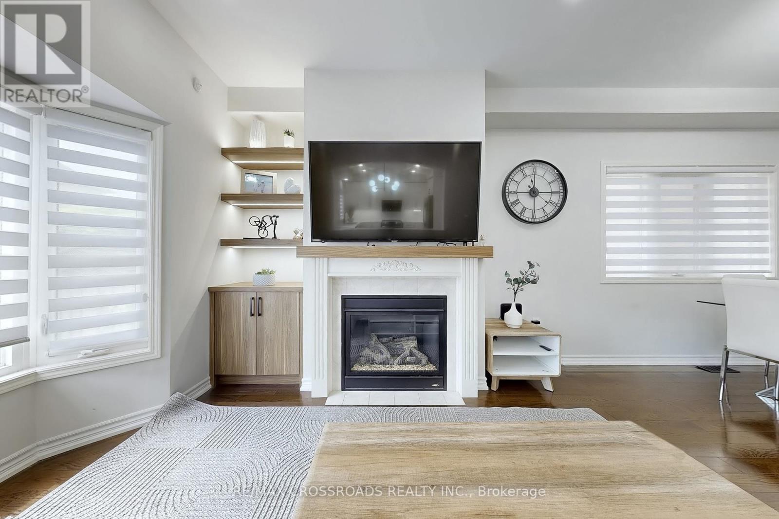 Photo 4 of 4262 Vivaldi Road, Burlington ON