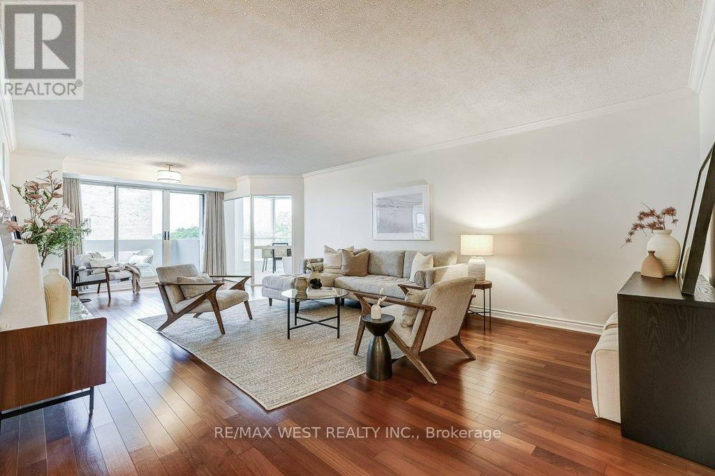 Photo 17 of 707 1237 North Shore Boulevard E, Burlington ON