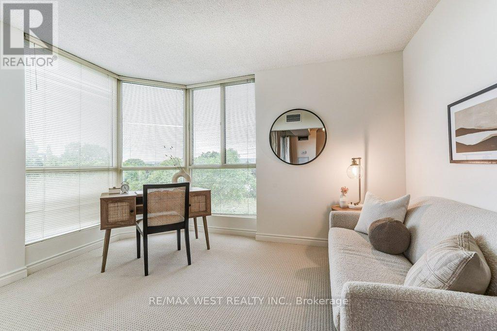 Photo 24 of 707 1237 North Shore Boulevard E, Burlington ON