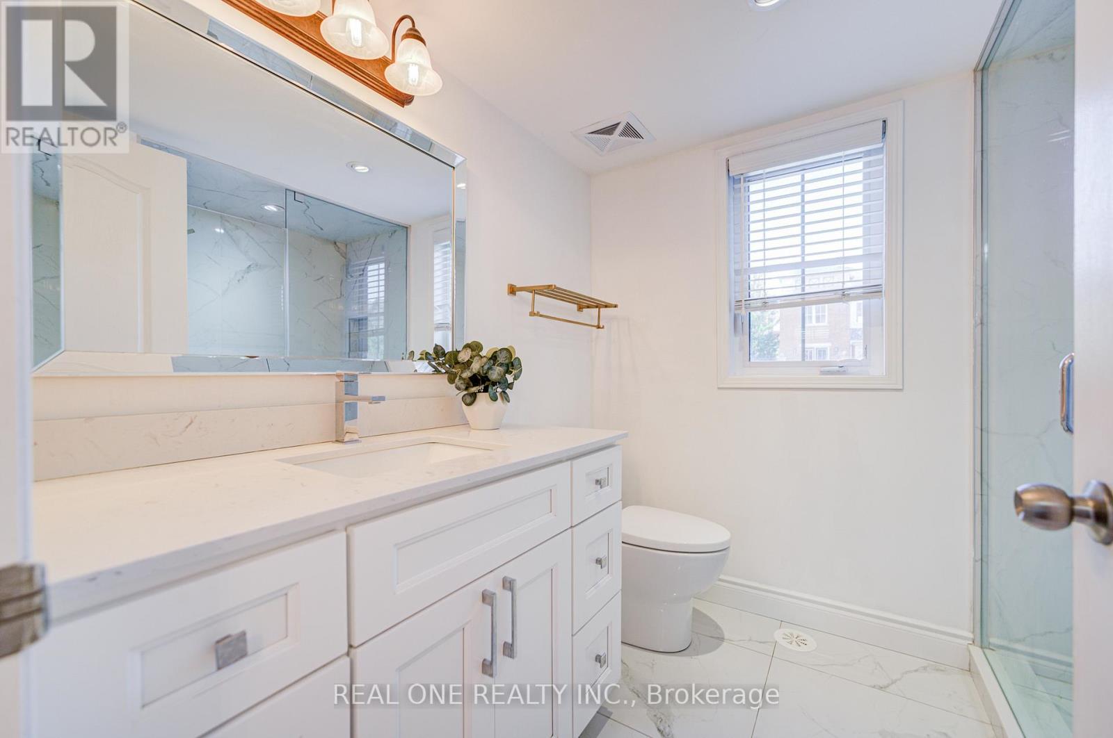 Photo 21 of 29 2480 Post Road, Oakville ON