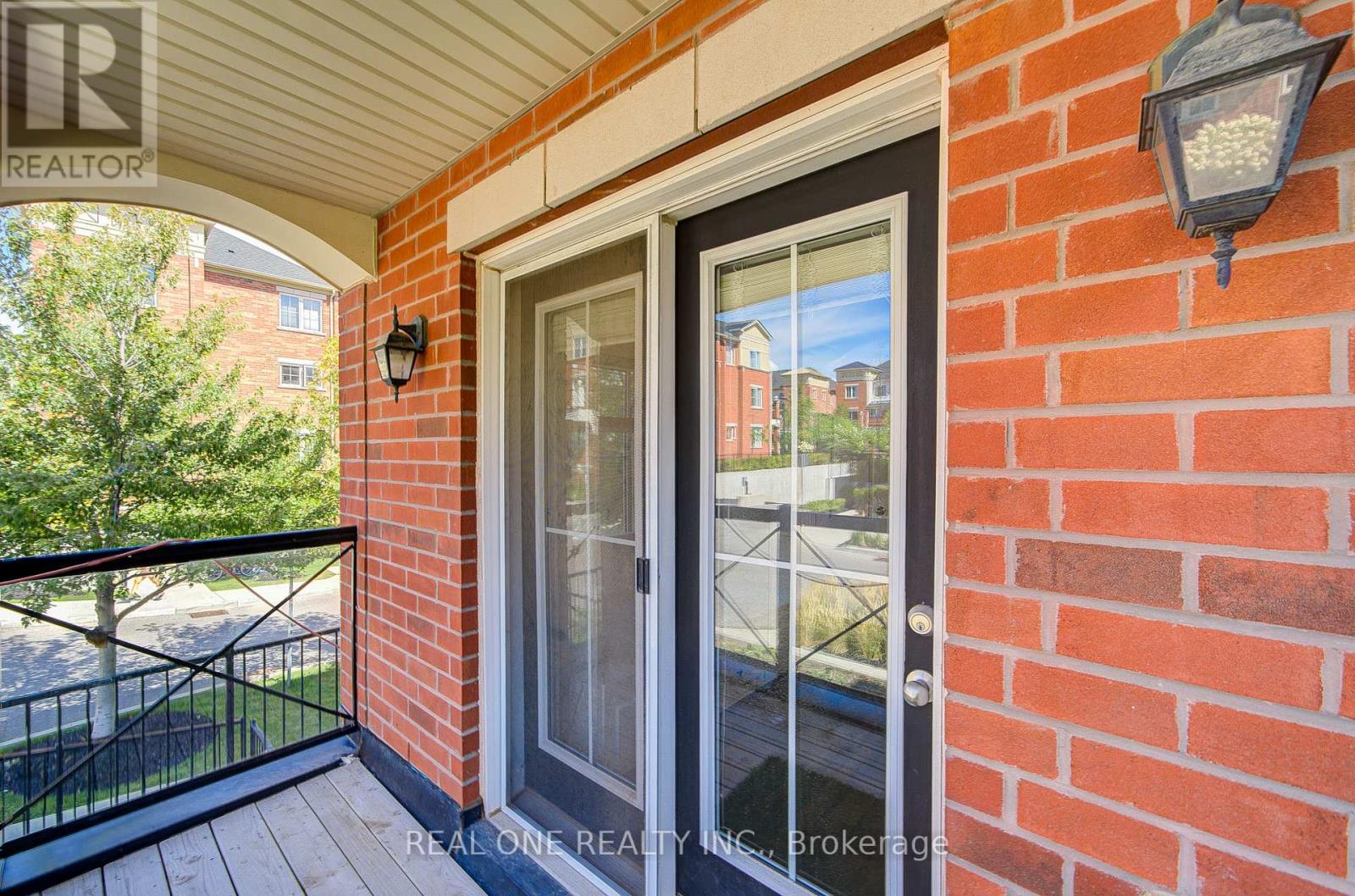 Photo 32 of 29 2480 Post Road, Oakville ON