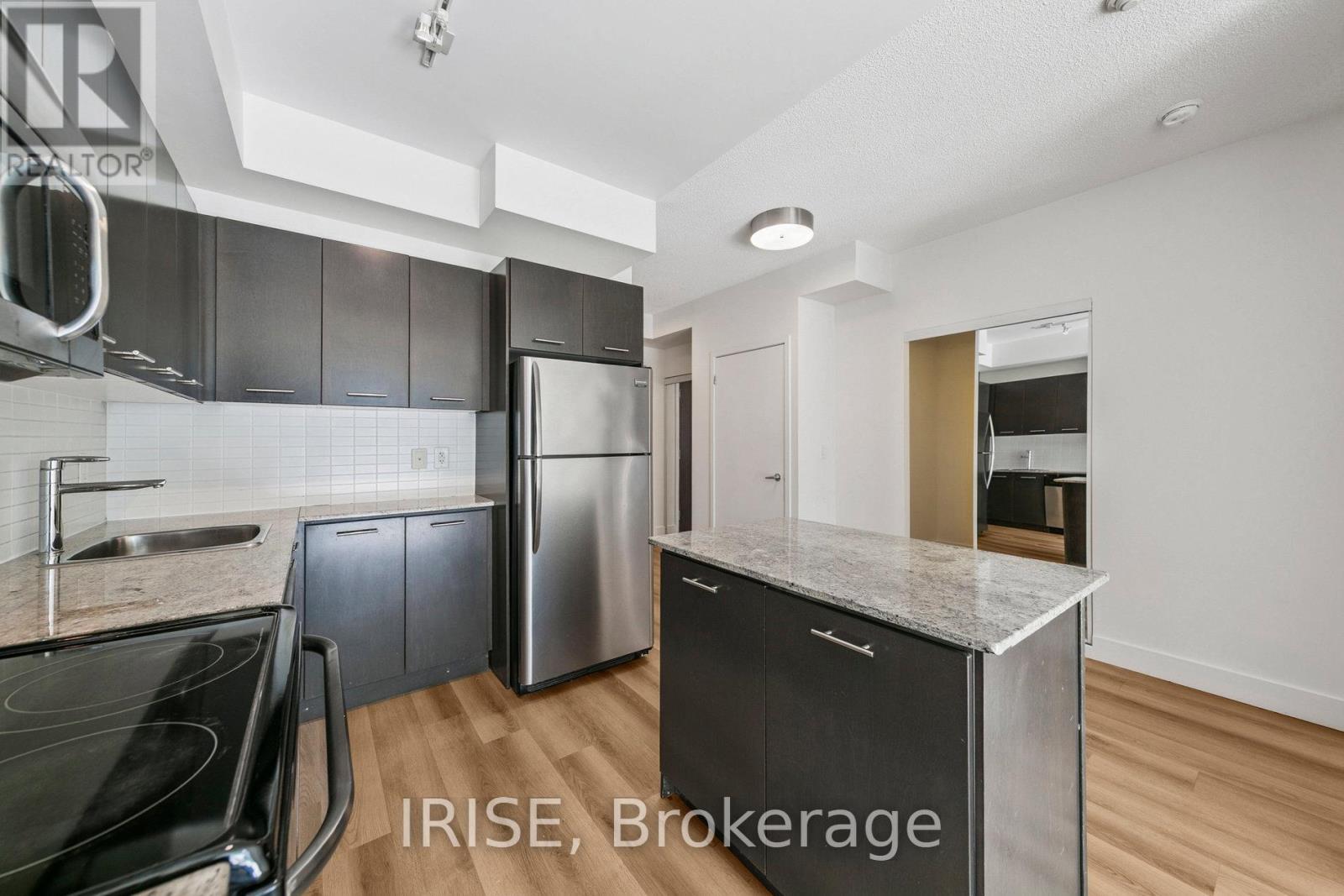 Photo 11 of 2103 360 Square One Drive, Mississauga ON