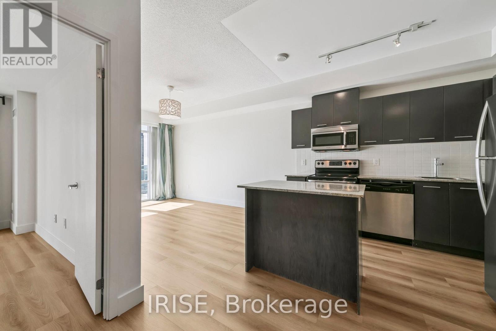 Photo 12 of 2103 360 Square One Drive, Mississauga ON