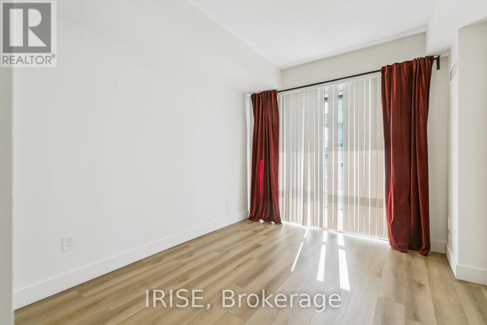 Photo 13 of 2103 360 Square One Drive, Mississauga ON
