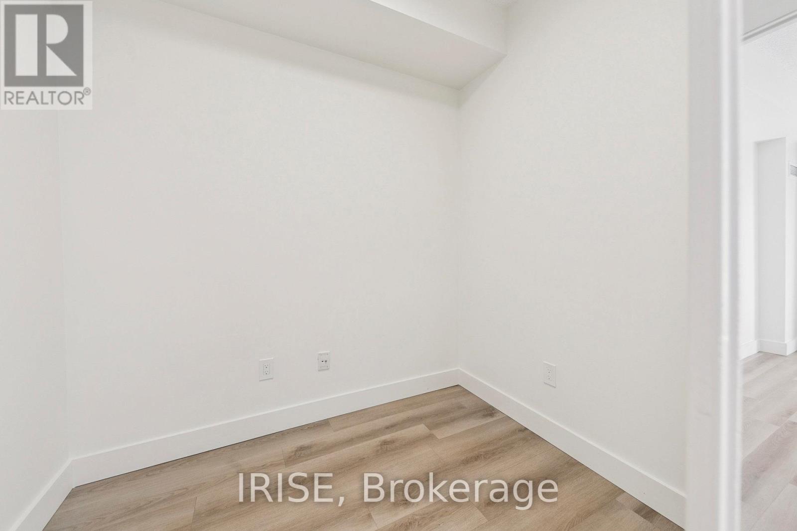 Photo 19 of 2103 360 Square One Drive, Mississauga ON