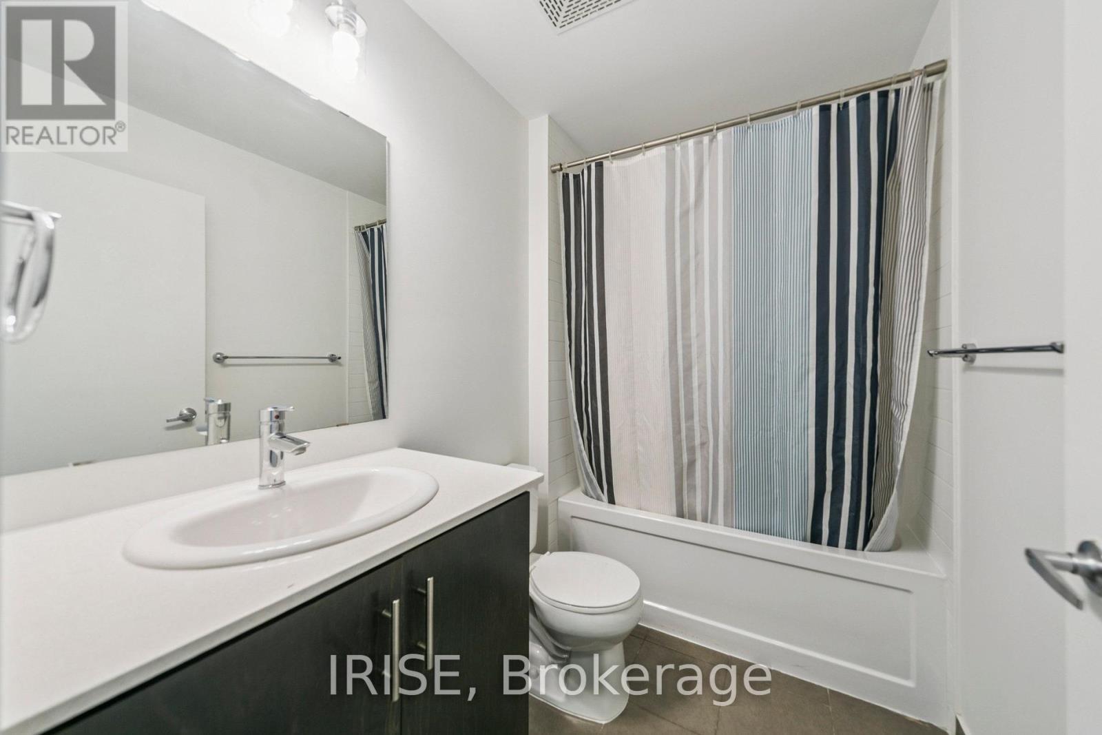 Photo 20 of 2103 360 Square One Drive, Mississauga ON