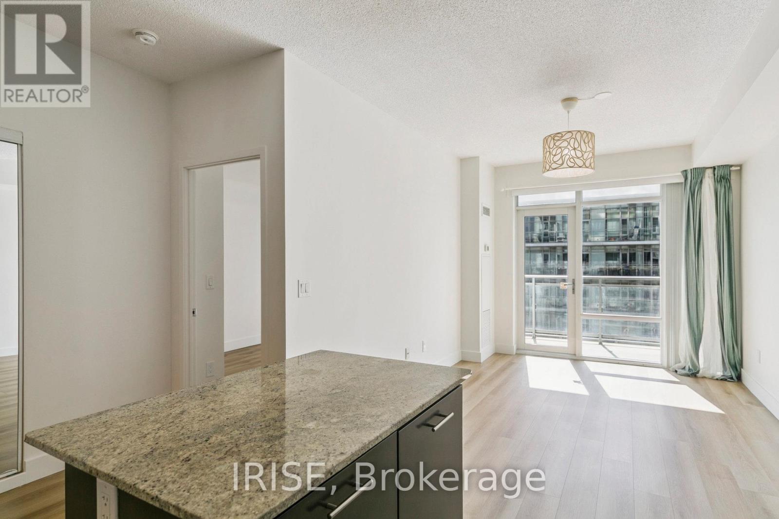 Photo 6 of 2103 360 Square One Drive, Mississauga ON