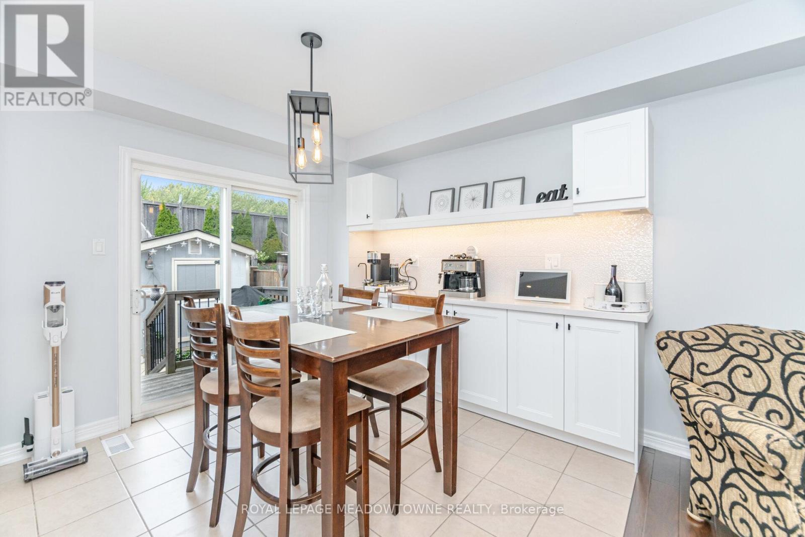 Photo 11 of 345 Bussel Crescent, Milton ON