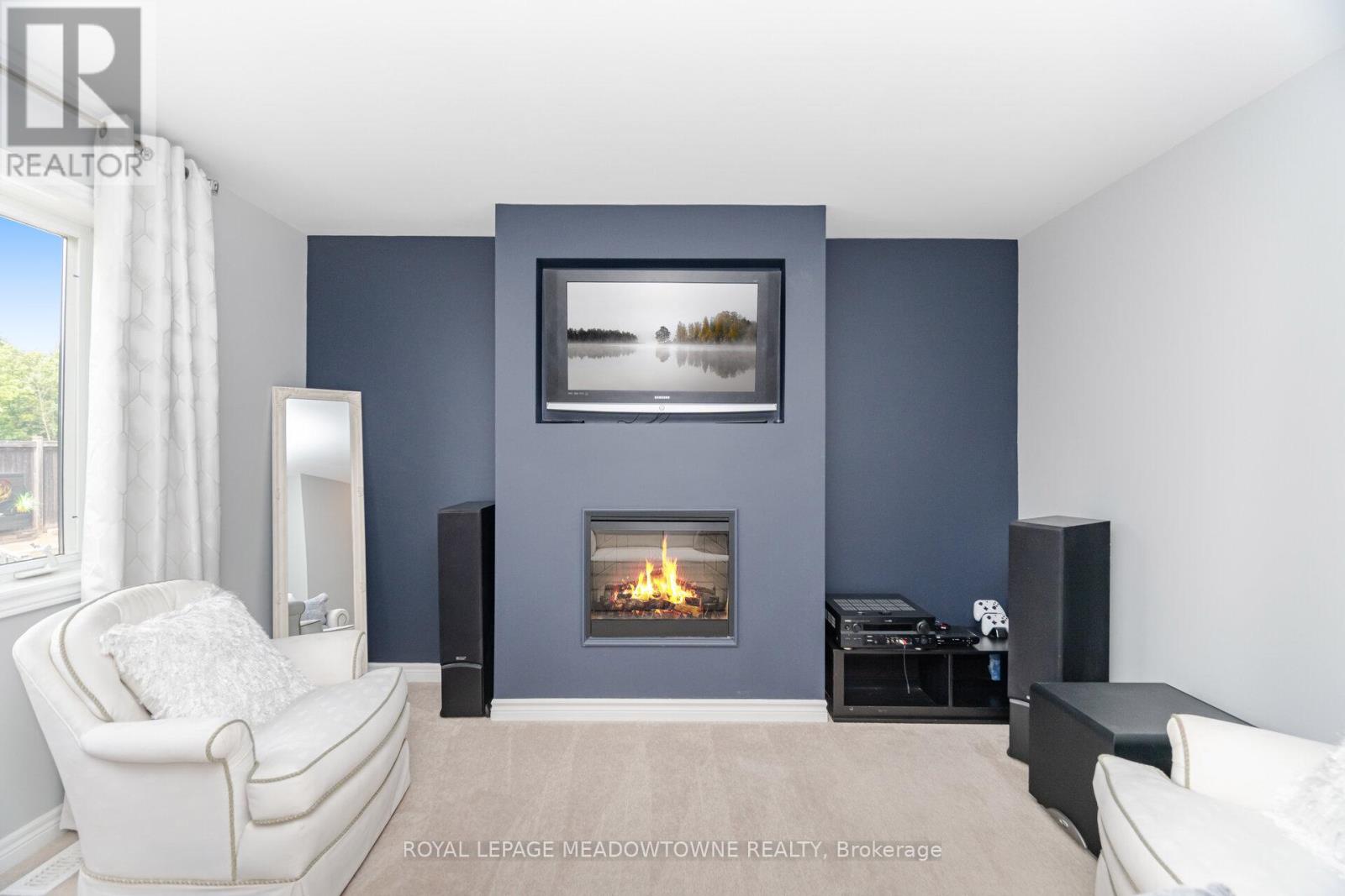 Photo 22 of 345 Bussel Crescent, Milton ON
