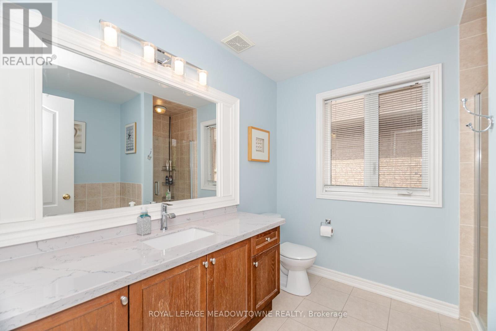 Photo 23 of 345 Bussel Crescent, Milton ON