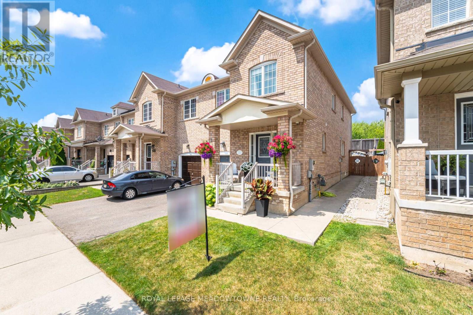 Photo 3 of 345 Bussel Crescent, Milton ON