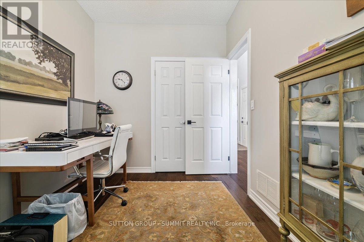 Photo 7 of 144 2125 Itabashi Way, Burlington ON