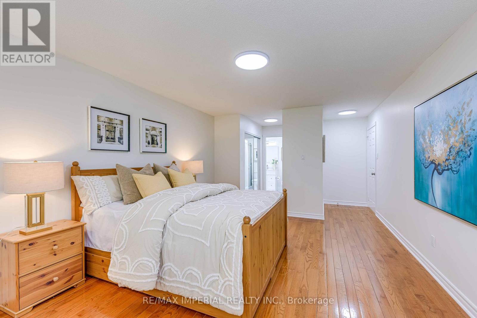 Photo 33 of 5560 Middlebury Drive, Mississauga ON