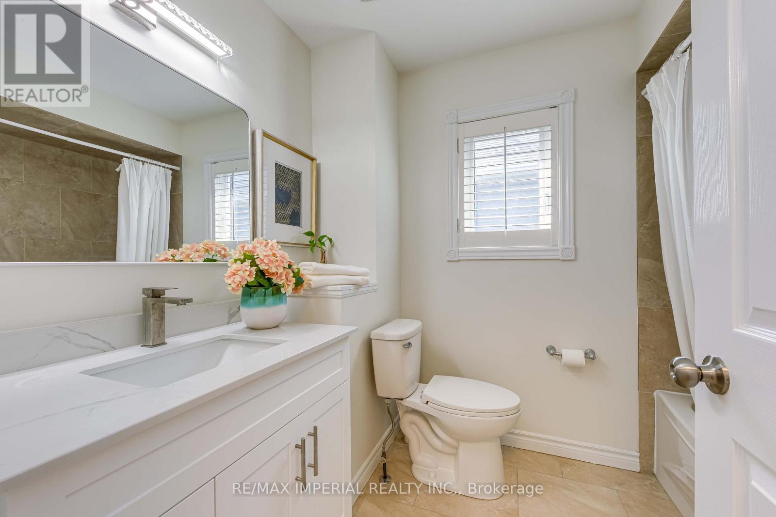 Photo 40 of 5560 Middlebury Drive, Mississauga ON