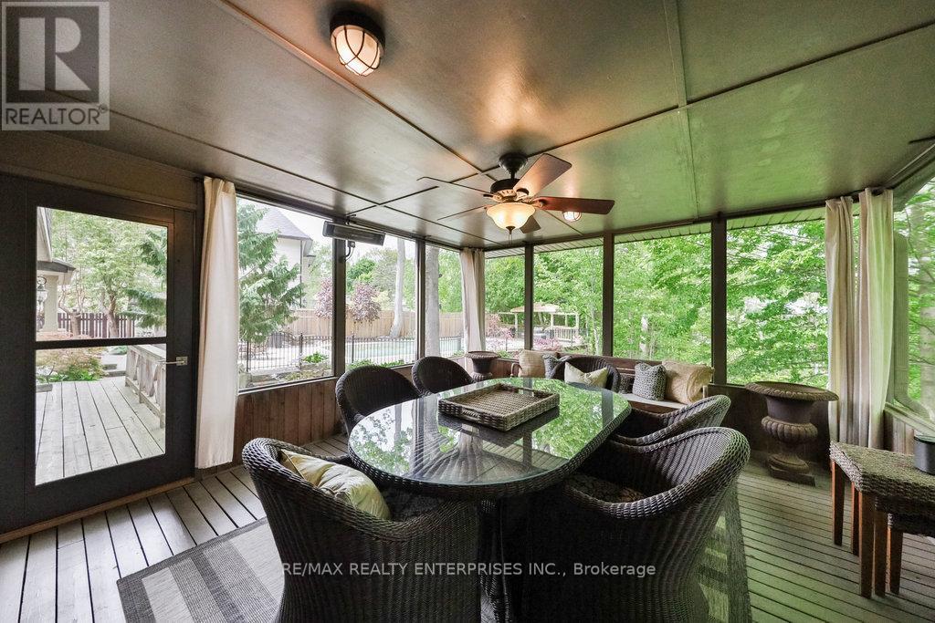 Photo 17 of 1293 Greenoaks Drive, Mississauga ON
