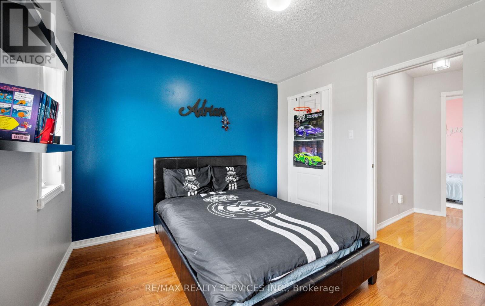 Photo 22 of 45 Briarcroft Road, Brampton ON