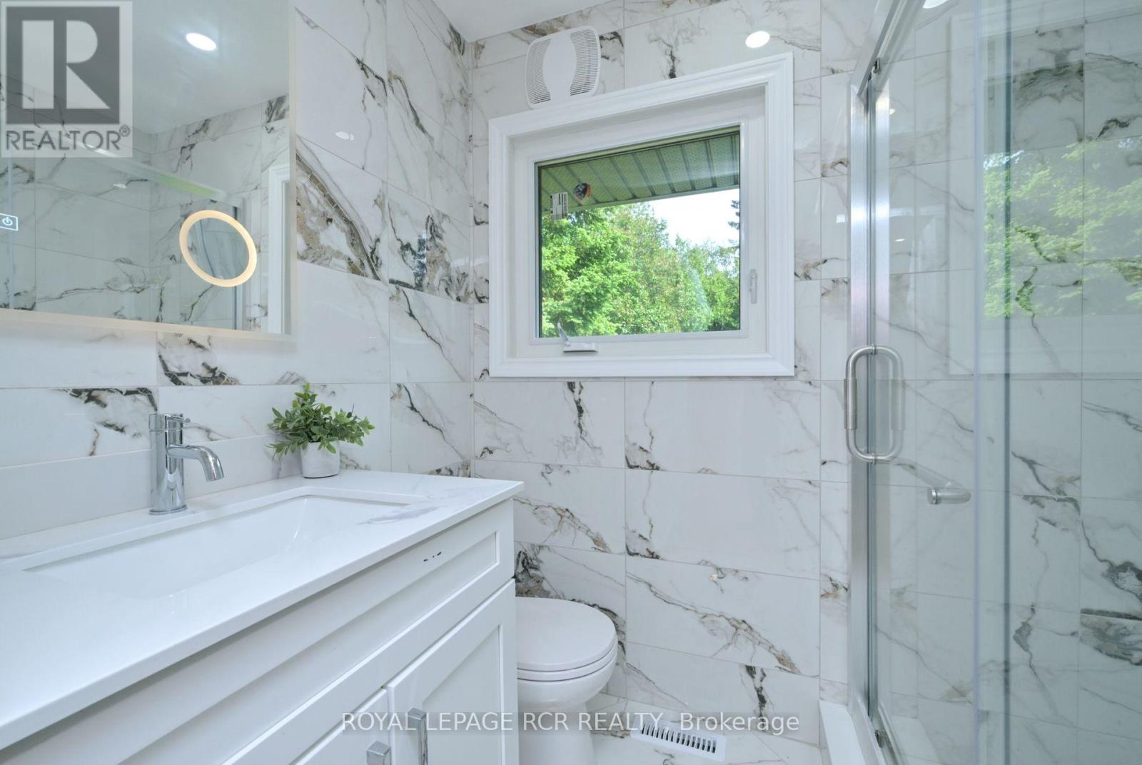 Photo 13 of 218 Elizabeth Street, Orangeville ON