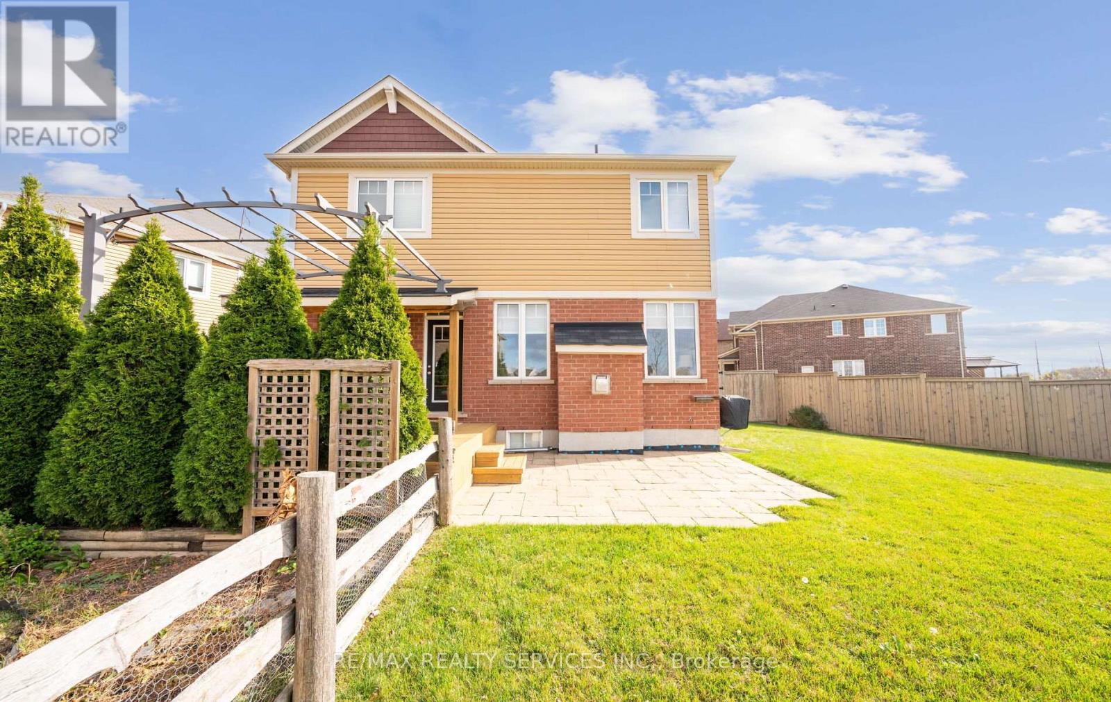 Photo 40 of 182 Tysonville Circle, Brampton ON
