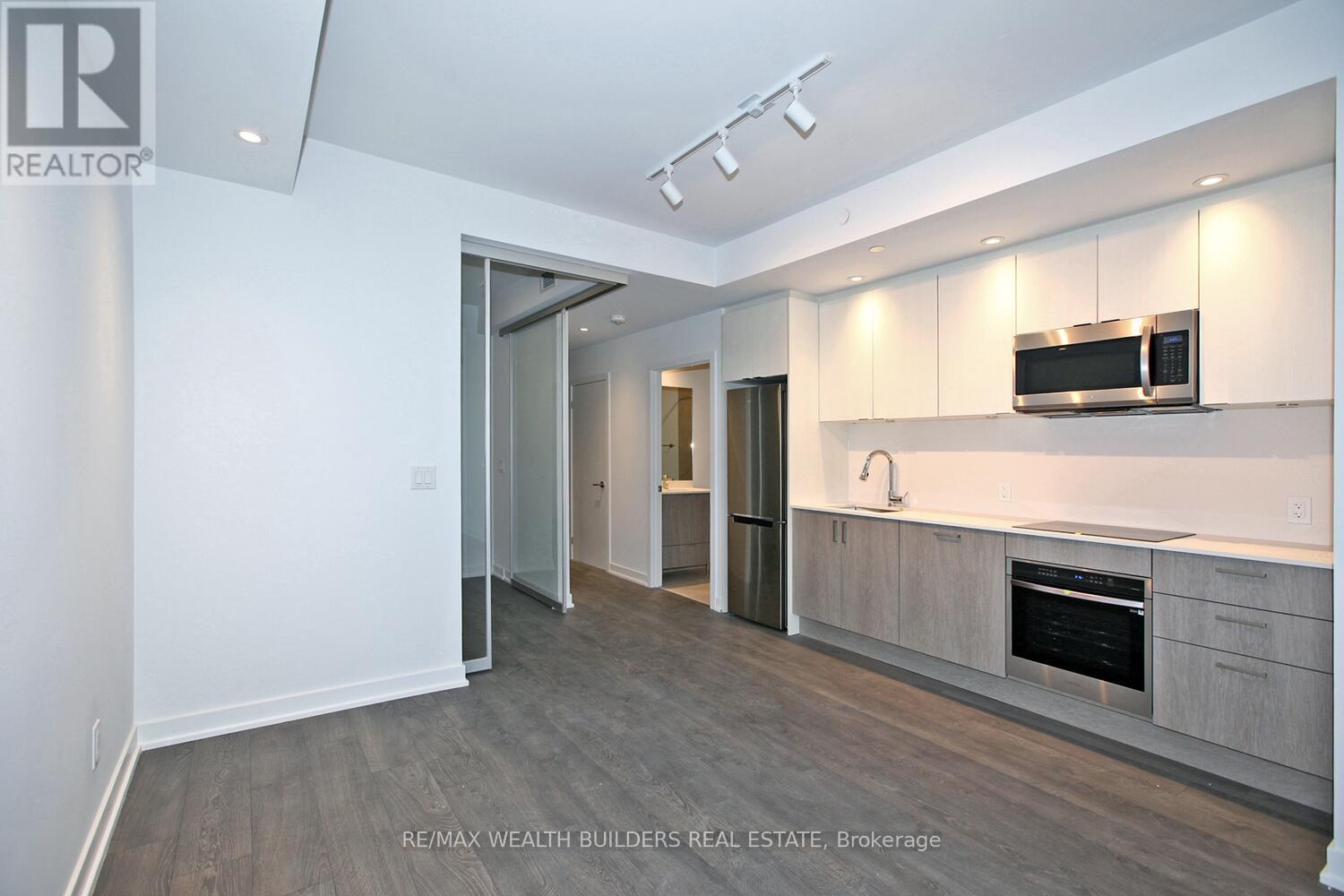 Photo 12 of 3505 1928 Lakeshore Boulevard W, Toronto ON