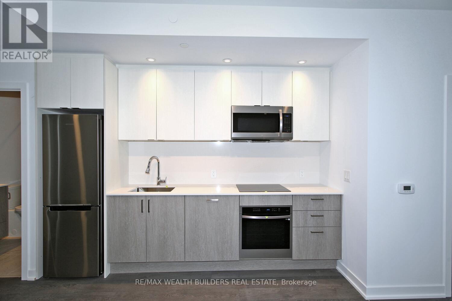 Photo 13 of 3505 1928 Lakeshore Boulevard W, Toronto ON
