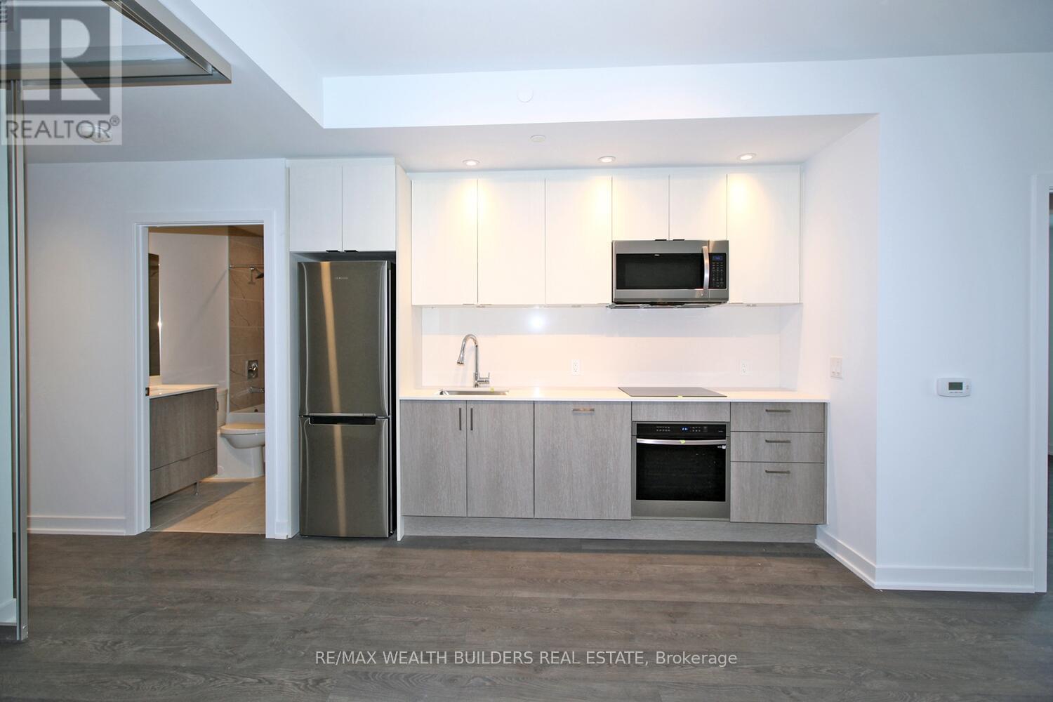 Photo 17 of 3505 1928 Lakeshore Boulevard W, Toronto ON