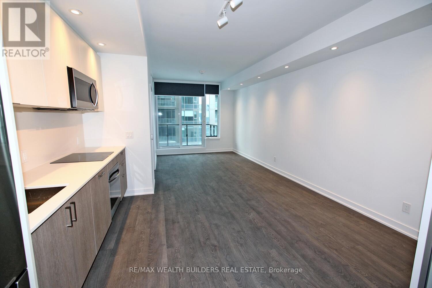 Photo 7 of 3505 1928 Lakeshore Boulevard W, Toronto ON
