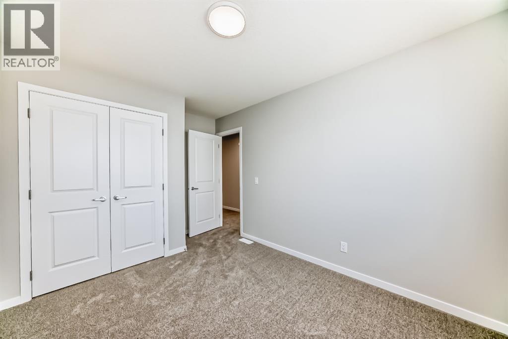 Photo 29 of 103 Magnolia Street Se, Calgary AB
