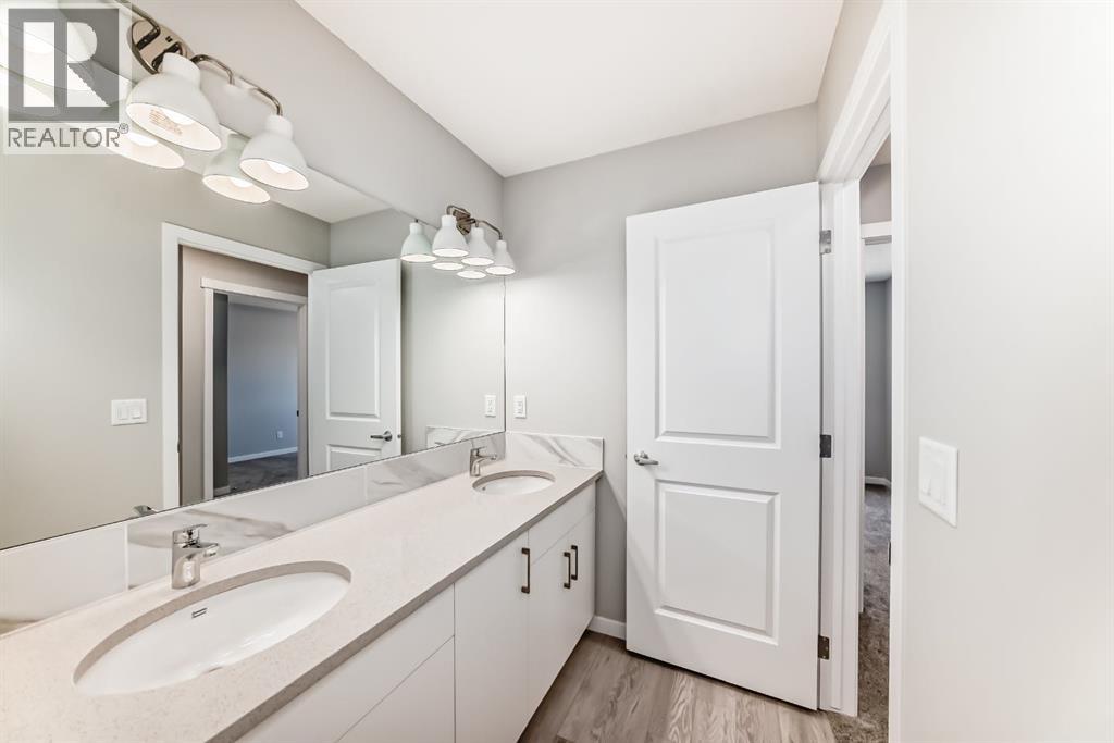 Photo 32 of 103 Magnolia Street Se, Calgary AB