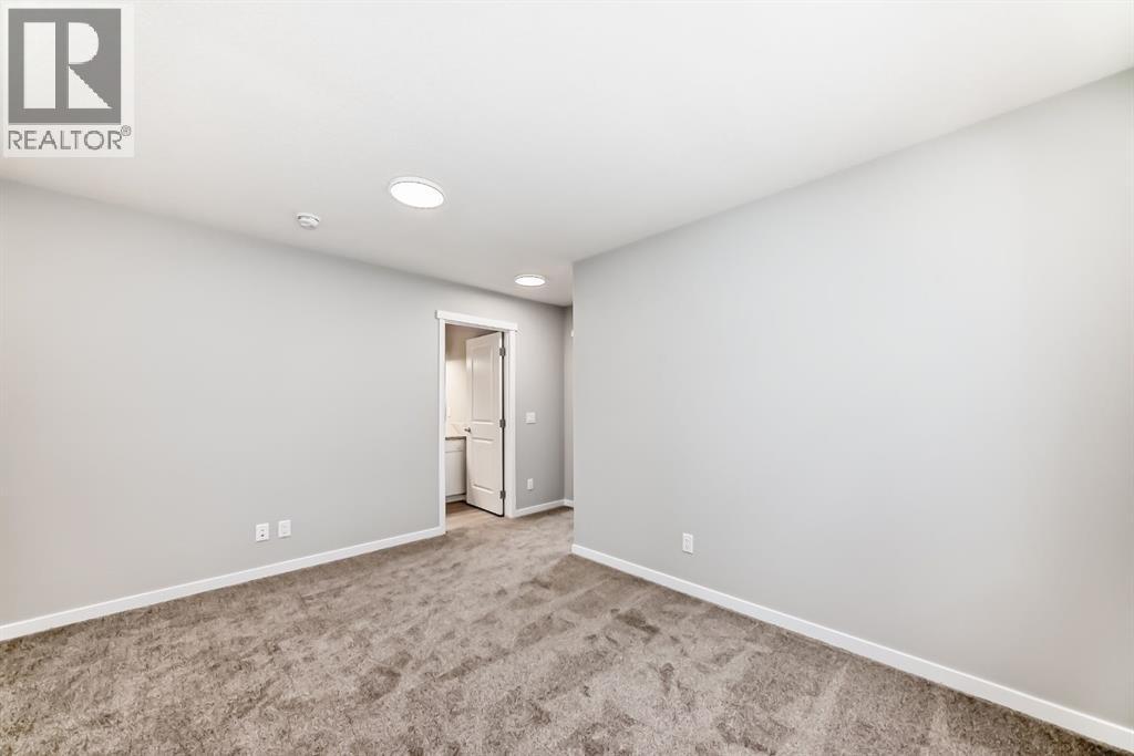Photo 36 of 103 Magnolia Street Se, Calgary AB